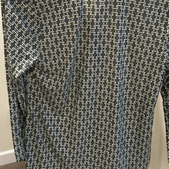 Liz Claiborne, small sage green New with tag T-shirt top - Picture 5 of 10